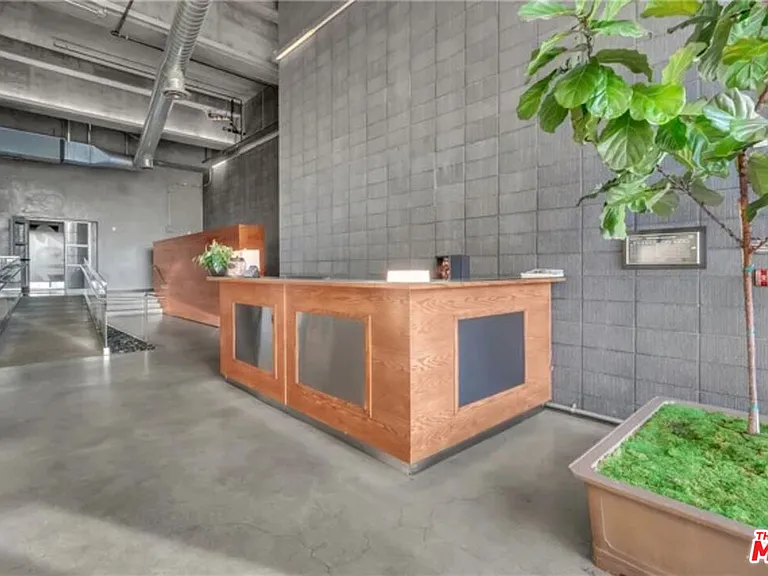 510 S Hewitt St #102 — Photo 16