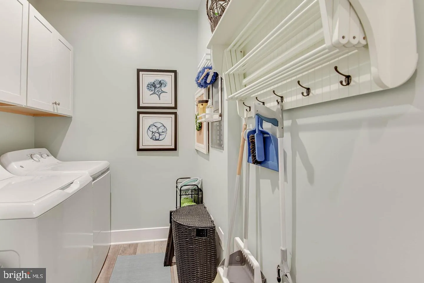 2 bed, 2.5 bath, 1900 sqft, $4,200 — Photo 4