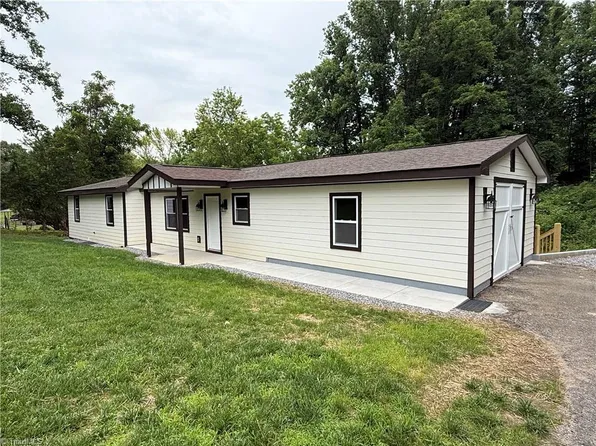 2647 Hamby Mountain Rd, Wilkesboro, NC 28697