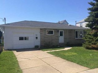 92 Meadowbrook Pkwy, Cheektowaga, NY 14206
