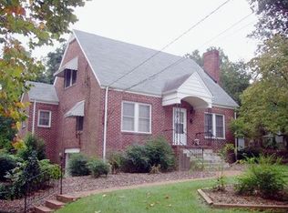 343 S 2nd Ave, Siler City, NC 27344