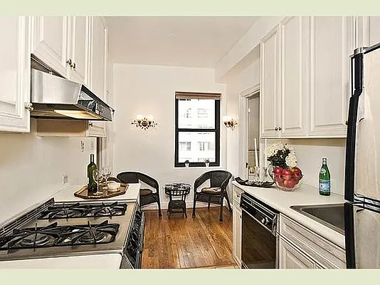 Sold by Stribling | media 15