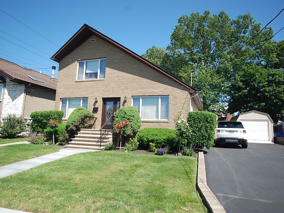 1st image of 30 Newark Pl