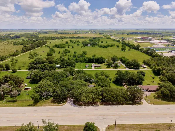 16103 Highway 36, Needville, TX 77461