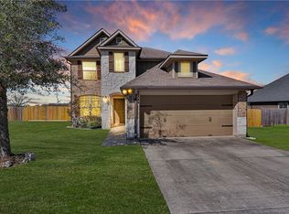 1709 Stone Ridge Dr, Navasota, TX 77868