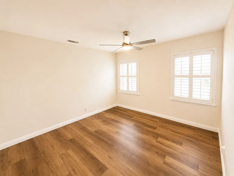 2157 W 109th Pl — Photo 12