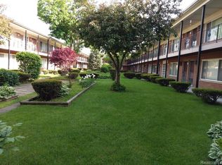 25301 Five Mile Rd APT 106, Redford, MI 48239