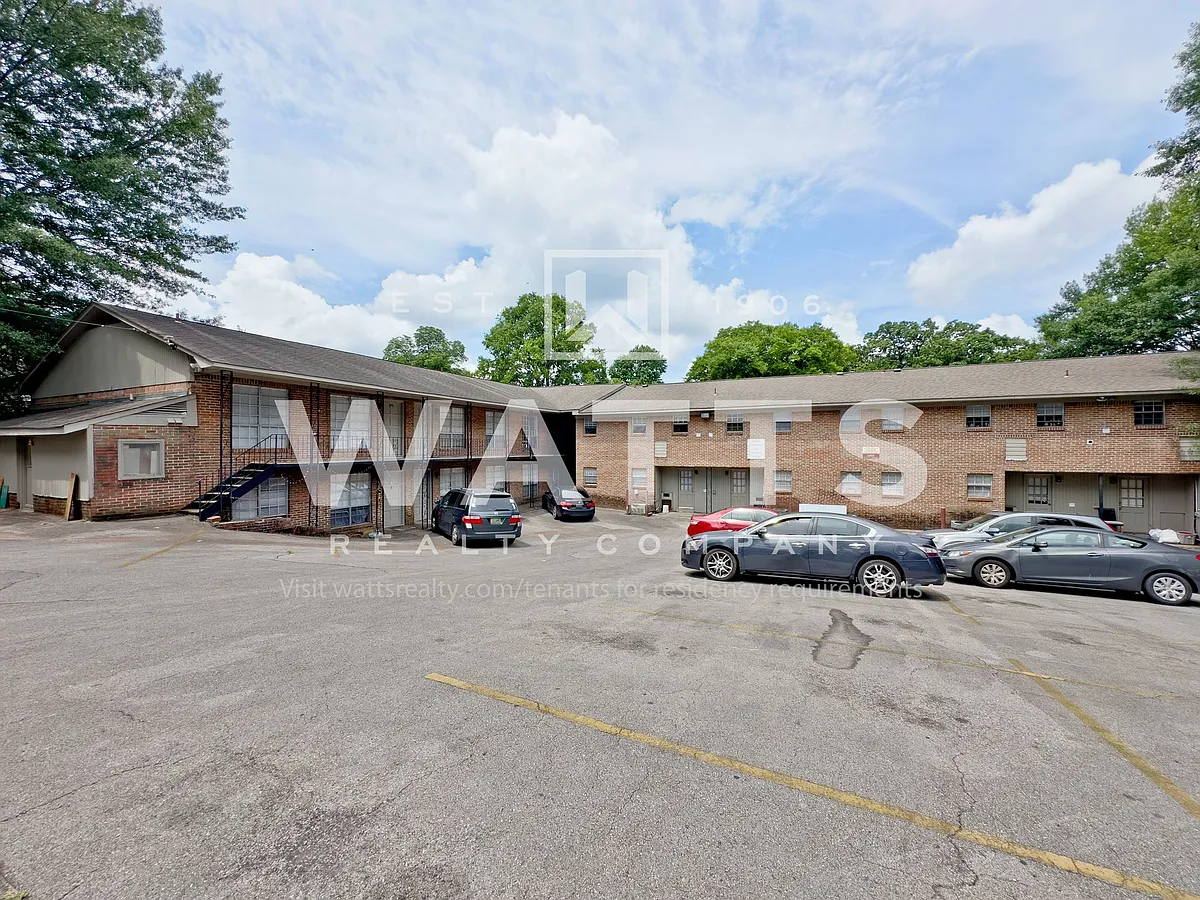 Building Photo - 1639 11th Pl S