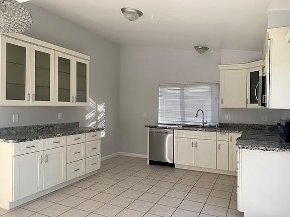 3rd image of 2919 Atwood Dr