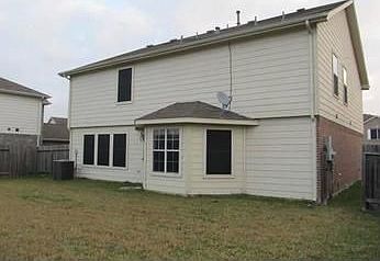 2nd image of 7915 Autumn Fall St