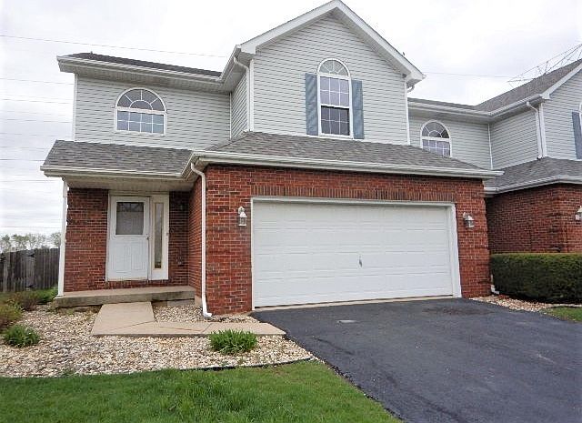 1st image of 3301 Heritage Lake Dr