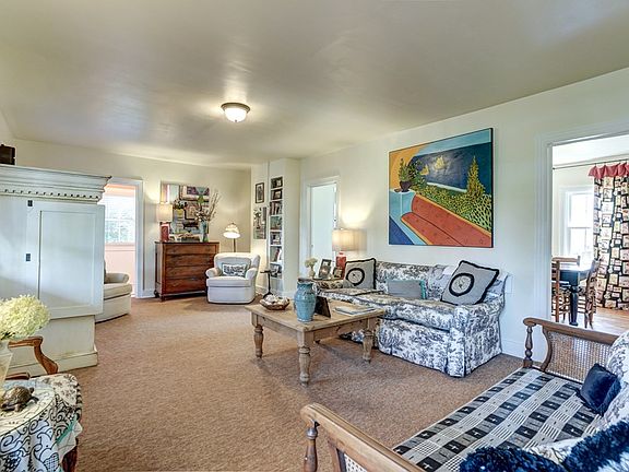 5th image of 3393 Grandview Dr #A