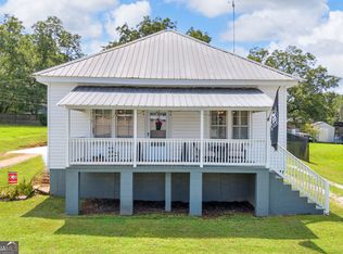 145 Peach St, Commerce, GA 30529