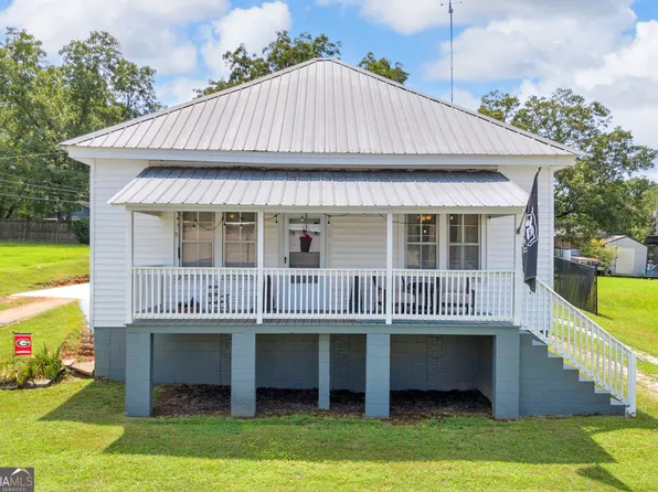 145 Peach St, Commerce, GA 30529