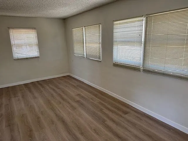 1098 E Orange Grove Blvd — Photo 7