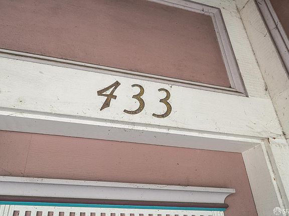 5th image of 431-433 Arlington St
