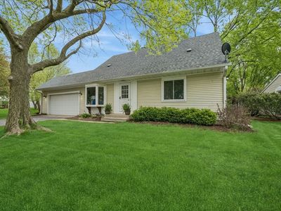 39 Boxwood Ln, Cary, IL, 60013