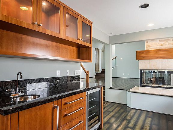 Wet bar w/ beverage fridge