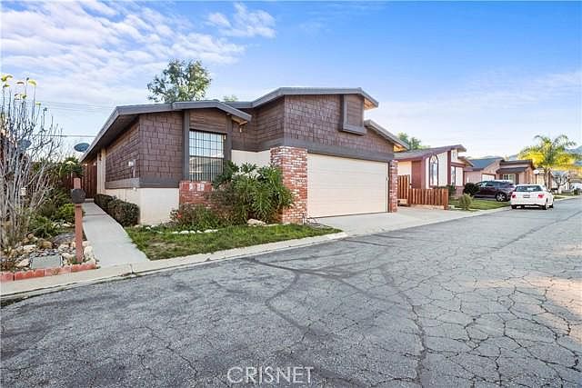 1st image of 27512 Onyx Ln