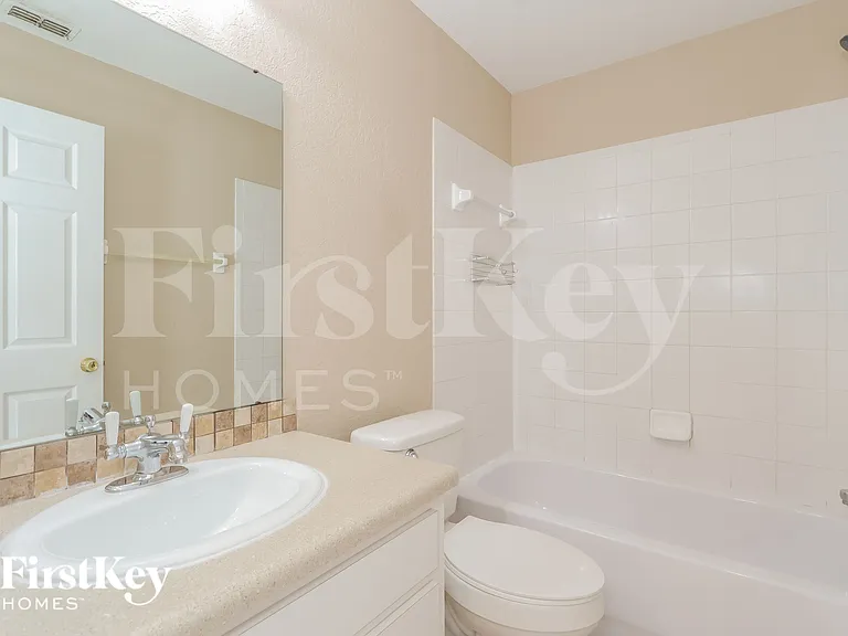 8189 Oakhurst Blvd — Photo 12