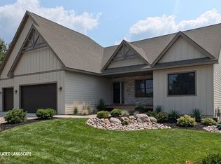 1199 60th St, Hudson, WI 54016