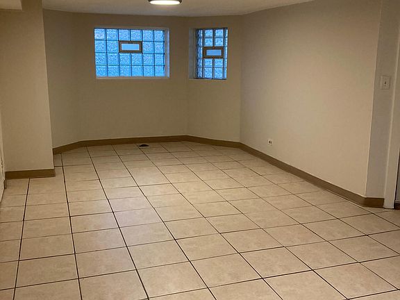 4th image of 2206 N Lawndale Ave #G
