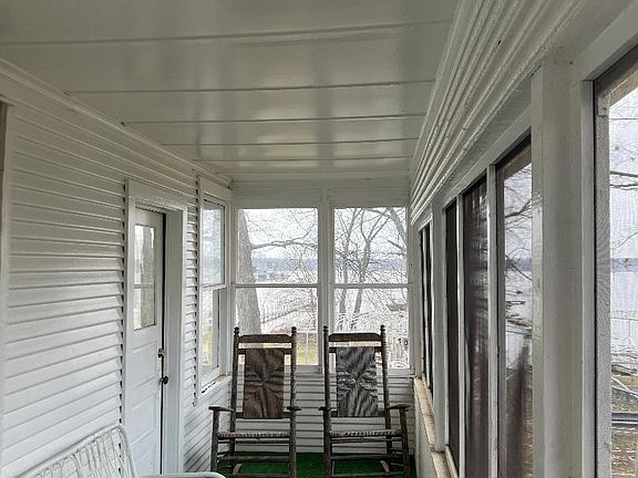 5th image of 13328 Morse St