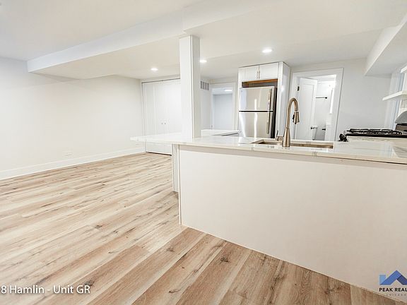 2nd image of 3228 N Hamlin Ave #4027577