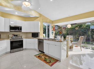 23221 Via Stel, Boca Raton, FL 33433