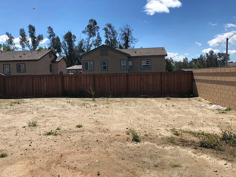 3248 Chase Rd — Photo 3