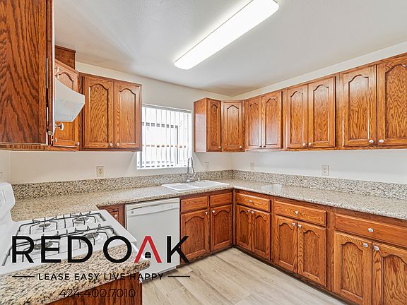 3rd image of 1250 W Gardena Blvd APT 8