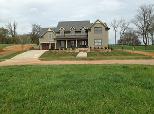 936 Carriage Ct, Bowling Green, KY 42103