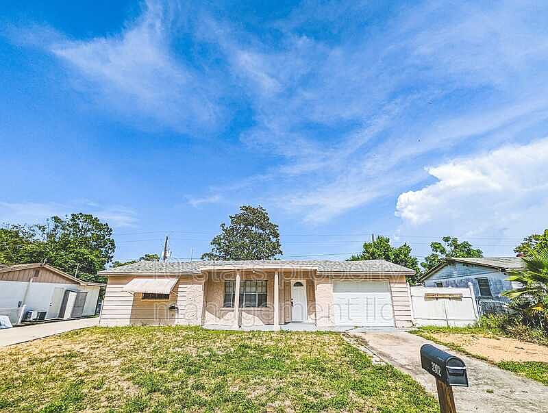 1st image of 3302 Bainbridge Dr