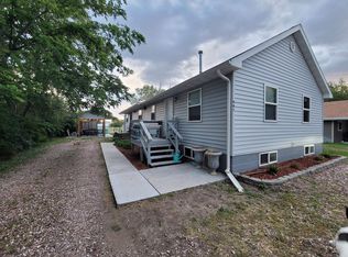 441 Pine St, Sutherland, NE 69165