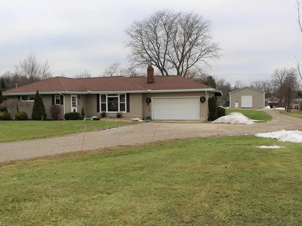13108 Ravenna Rd, Chardon, OH 44024