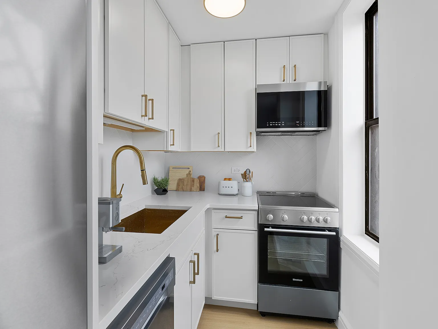 244 West 72nd Street — Photo 2