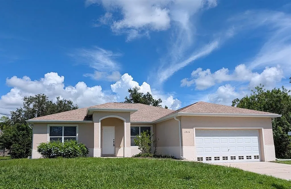 3 bed, 2.0 bath, 1882 sqft, $2,200 — Photo 1