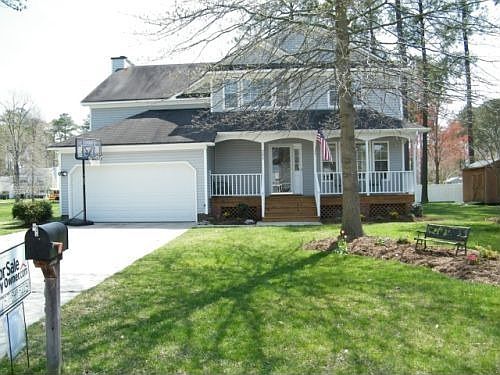 1st image of 205 Deerwood Ct