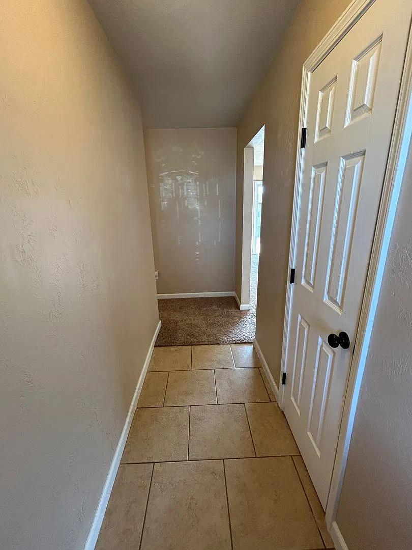 3 Bedroom Now Available In The Mac School District! — Photo 2