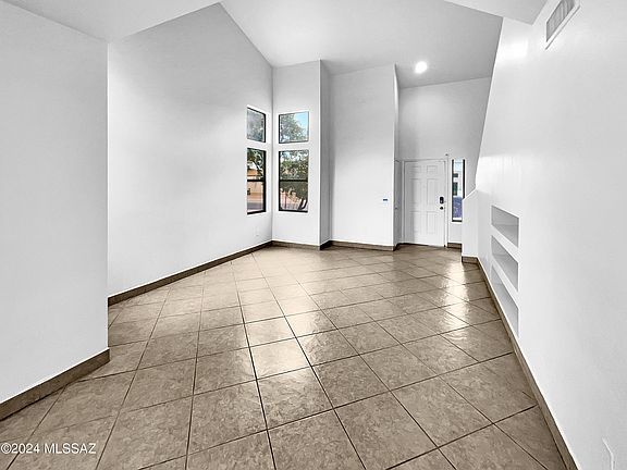 3rd image of 6800 S Avenida De Aventura