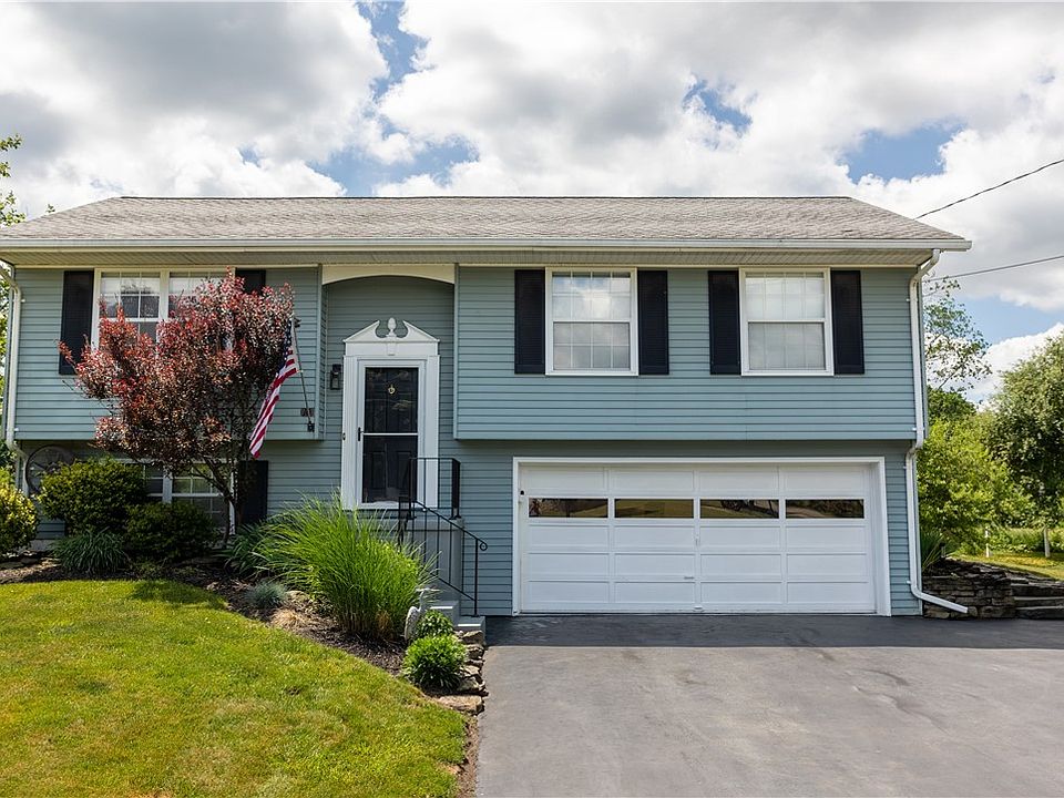 1st image of 10 Mountview Rd E
