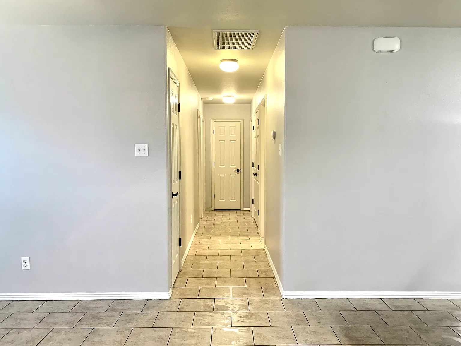 3 bed, 1386 sqft, $1,200 — Photo 3