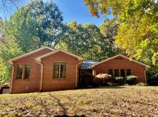 330 Powder House Rd, Powell, TN 37849
