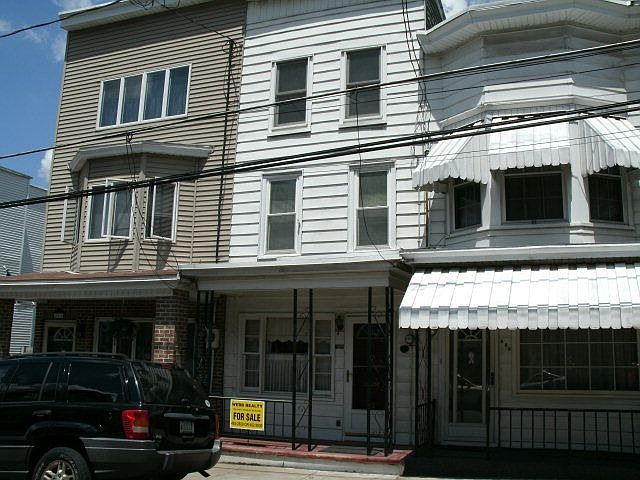 1st image of 213 E Mahanoy St