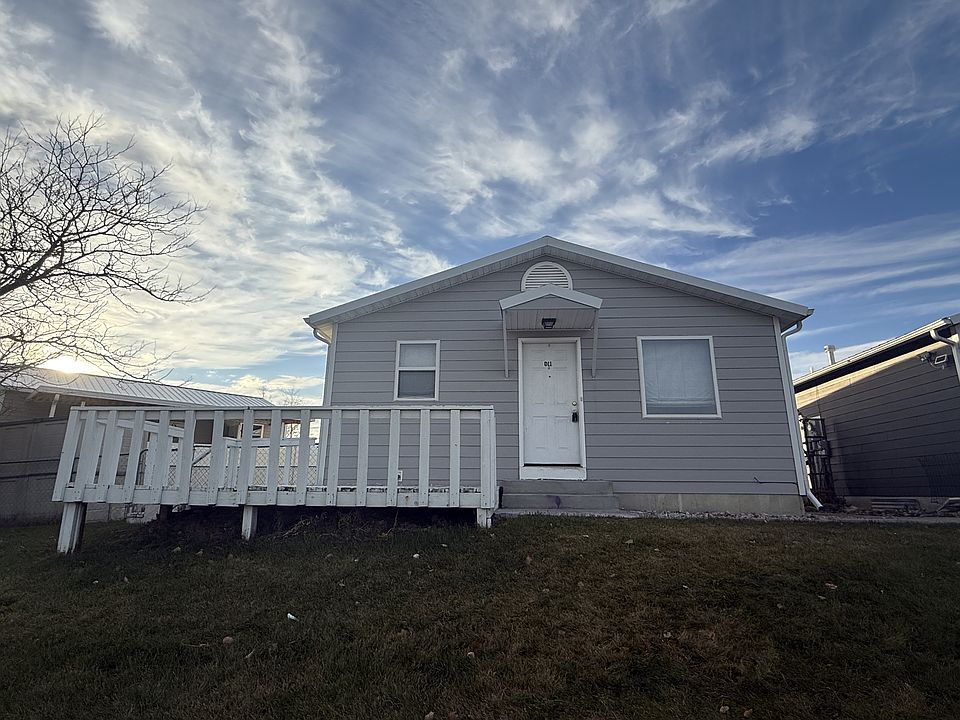 1st image of 3390 Canyon Dr Unit D11