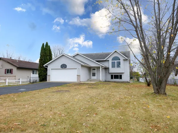 5874 Rolling Ridge Rd, Saint Cloud, MN 56303