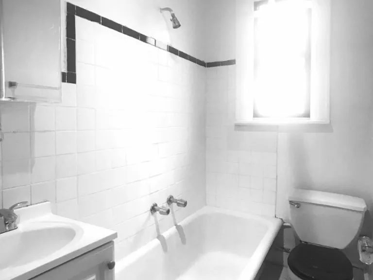31-31 34th St #3B — Photo 9