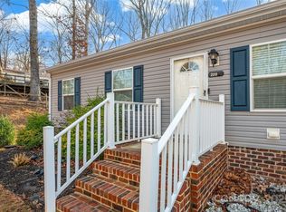 209 Sailwinds Rd, Mooresville, NC 28115