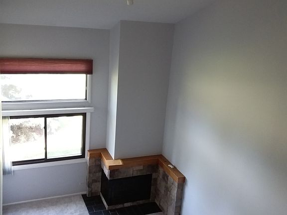 3rd image of 1016 Cumberland Ct