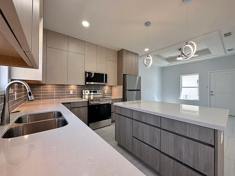 11313 N 25th St #2 — Photo 3